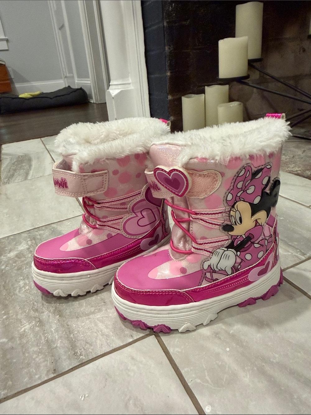 Disney Minnie Mouse Pink Heart Kids Snow Boots